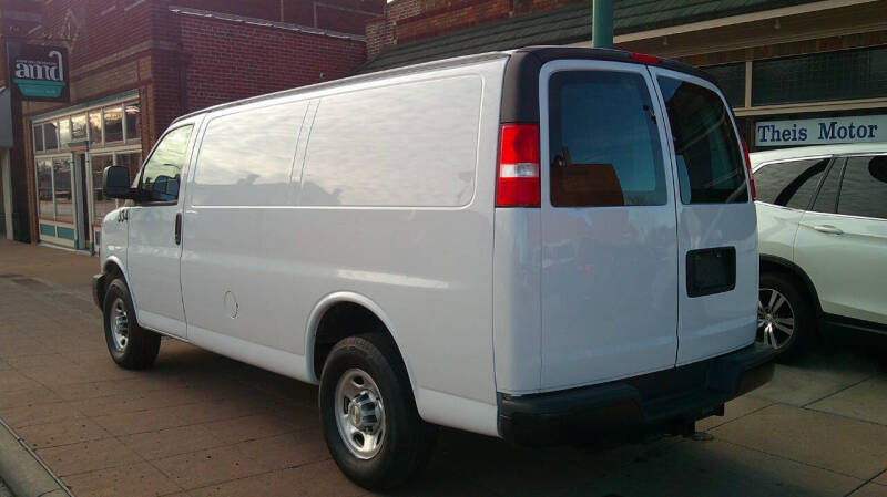 2020 Chevrolet Express 2500