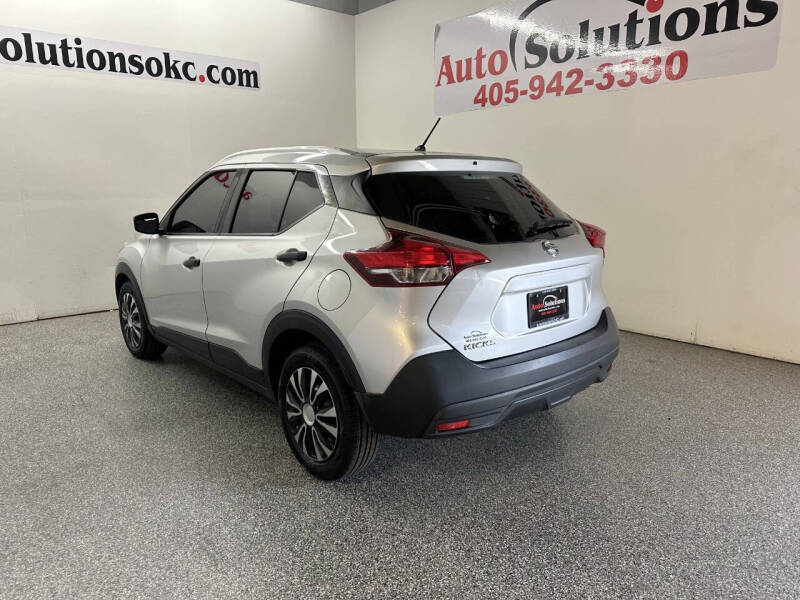 2019 Nissan Kicks S