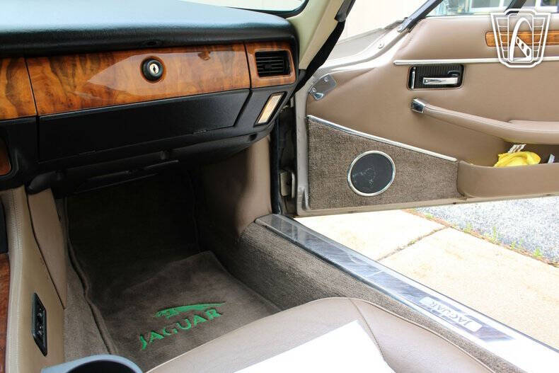 1988 Jaguar XJ-Series