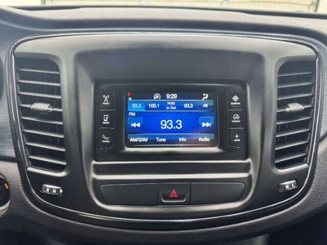 2015 Chrysler 200 S