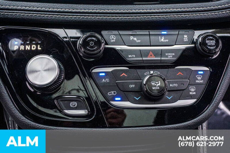 2025 Chrysler Pacifica Limited