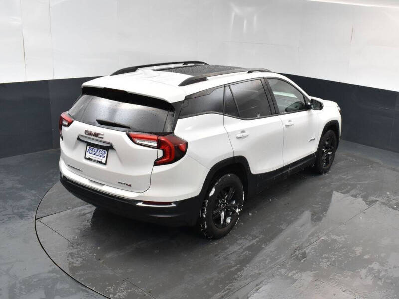 2023 GMC Terrain AT4