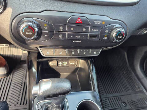 2017 Kia Sorento SX Limited V6