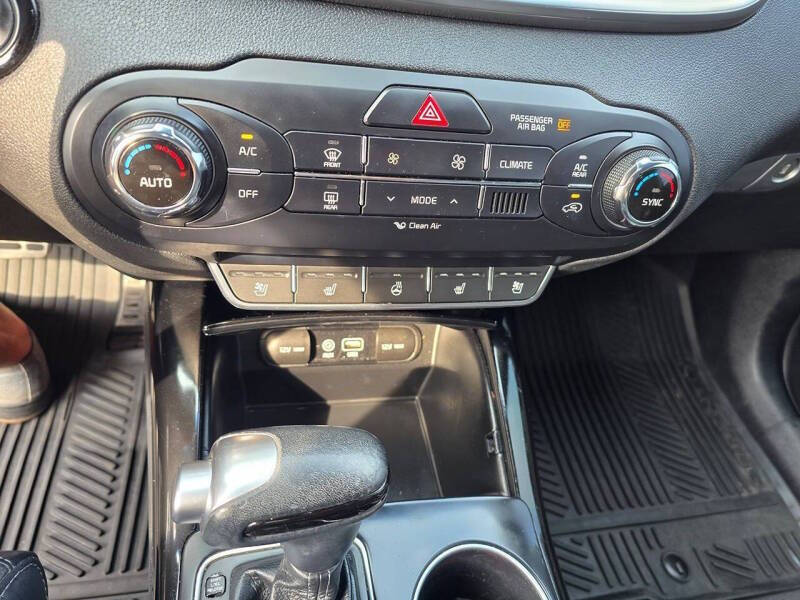 2017 Kia Sorento SX Limited V6