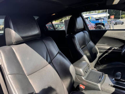 2013 Dodge Charger SXT Plus