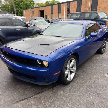 2018 Dodge Challenger SXT Plus