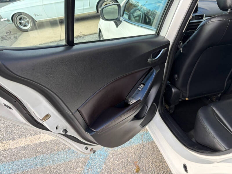 2018 Mazda MAZDA3 Touring