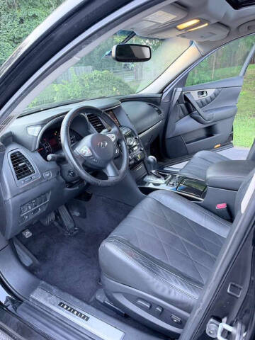 2011 Infiniti FX35