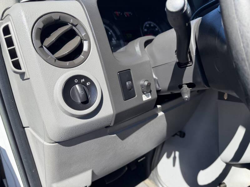2013 Ford E-Series E-150