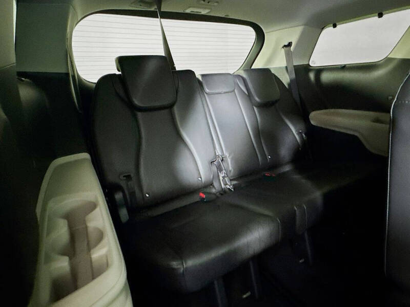 2023 Kia Carnival SX