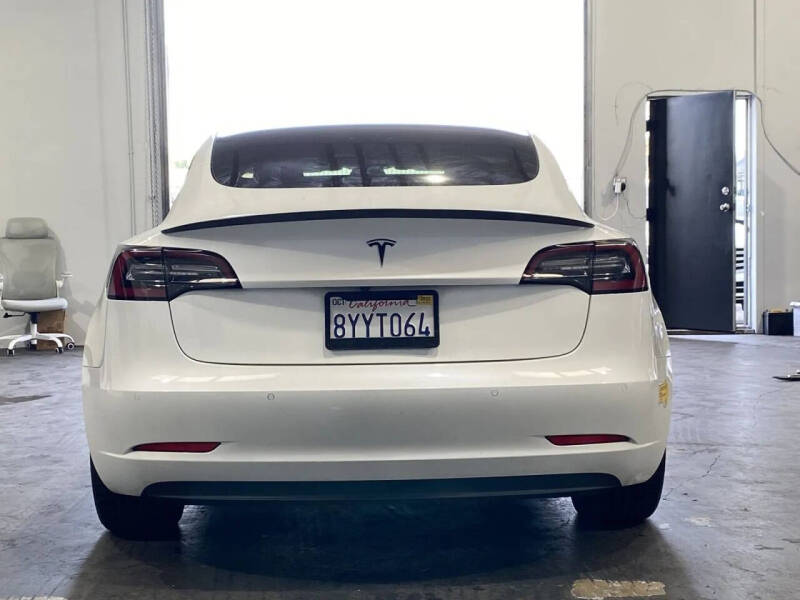 2021 Tesla Model 3 Standard Range Plus