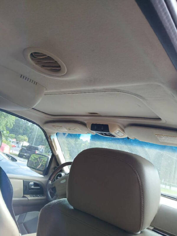 2005 Ford Expedition Limited