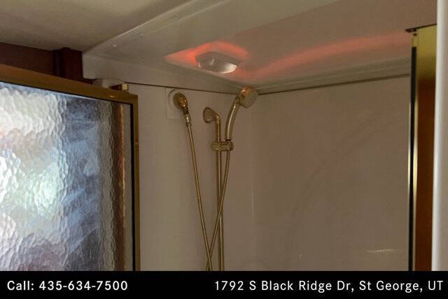 2005 Freightliner XC Chassis