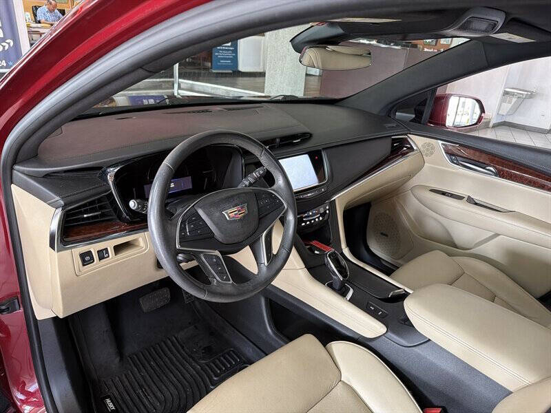 2017 Cadillac XT5 Premium Luxury