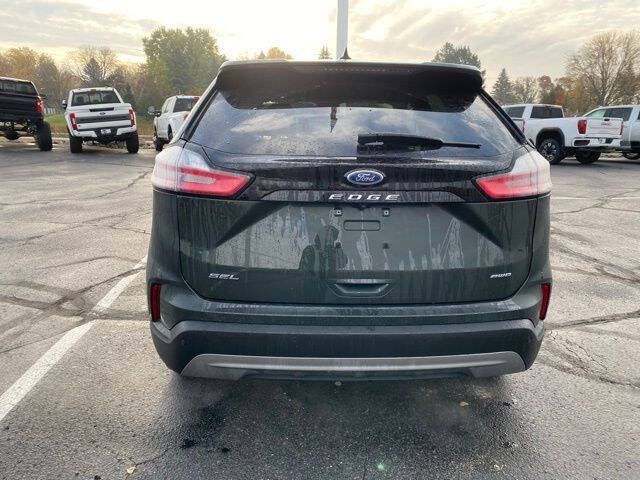 2022 Ford Edge SEL