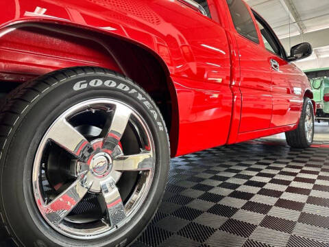 2004 Chevrolet Silverado 1500 SS