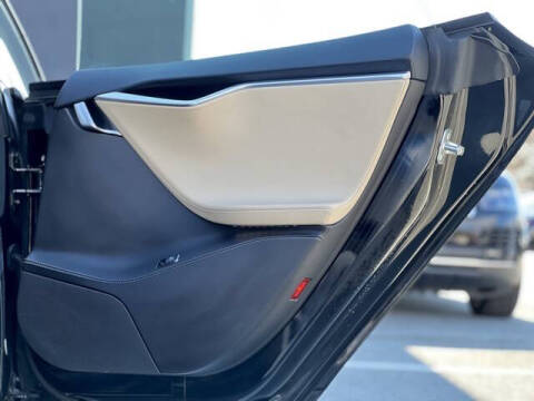 2017 Tesla Model S 90D