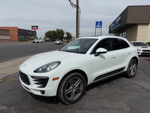 2017 Porsche Macan S