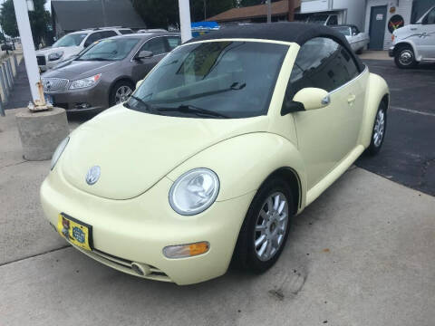 2005 Volkswagen New Beetle Convertible for sale at Advantage Auto Sales & Imports Inc in Loves Park IL