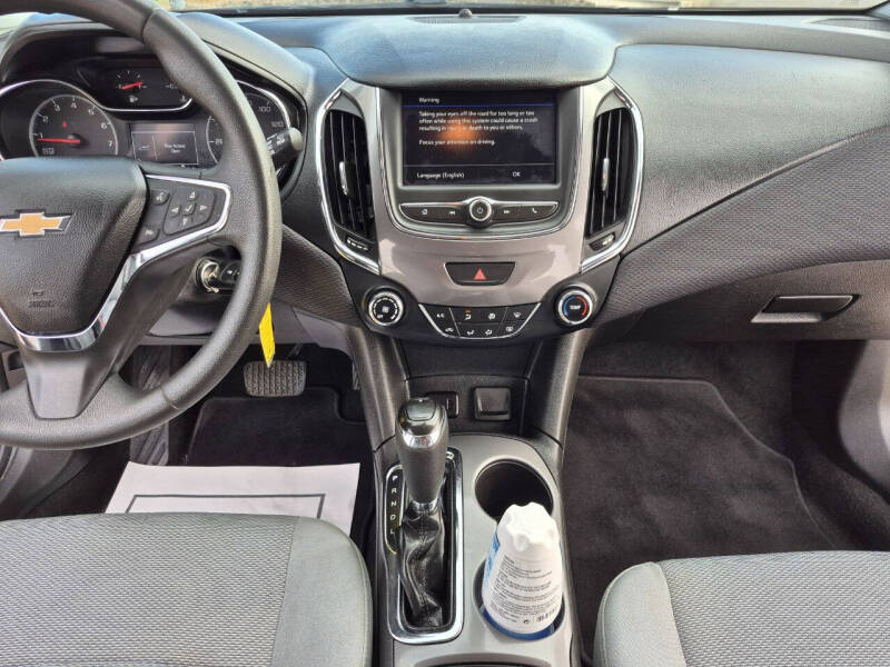 2019 Chevrolet Cruze LS