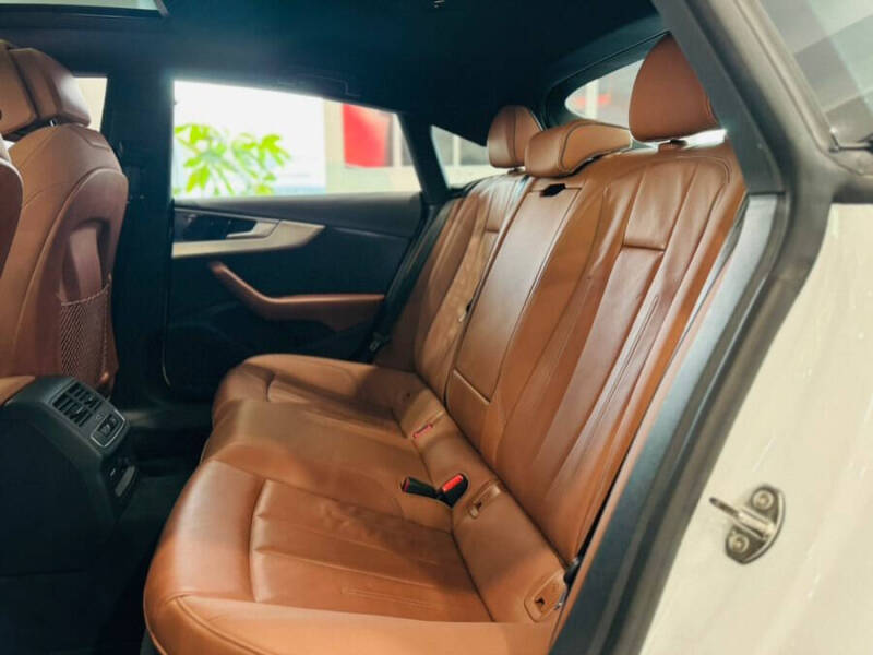 2025 Audi A5 Sportback quattro S line Premium 45 TFSI