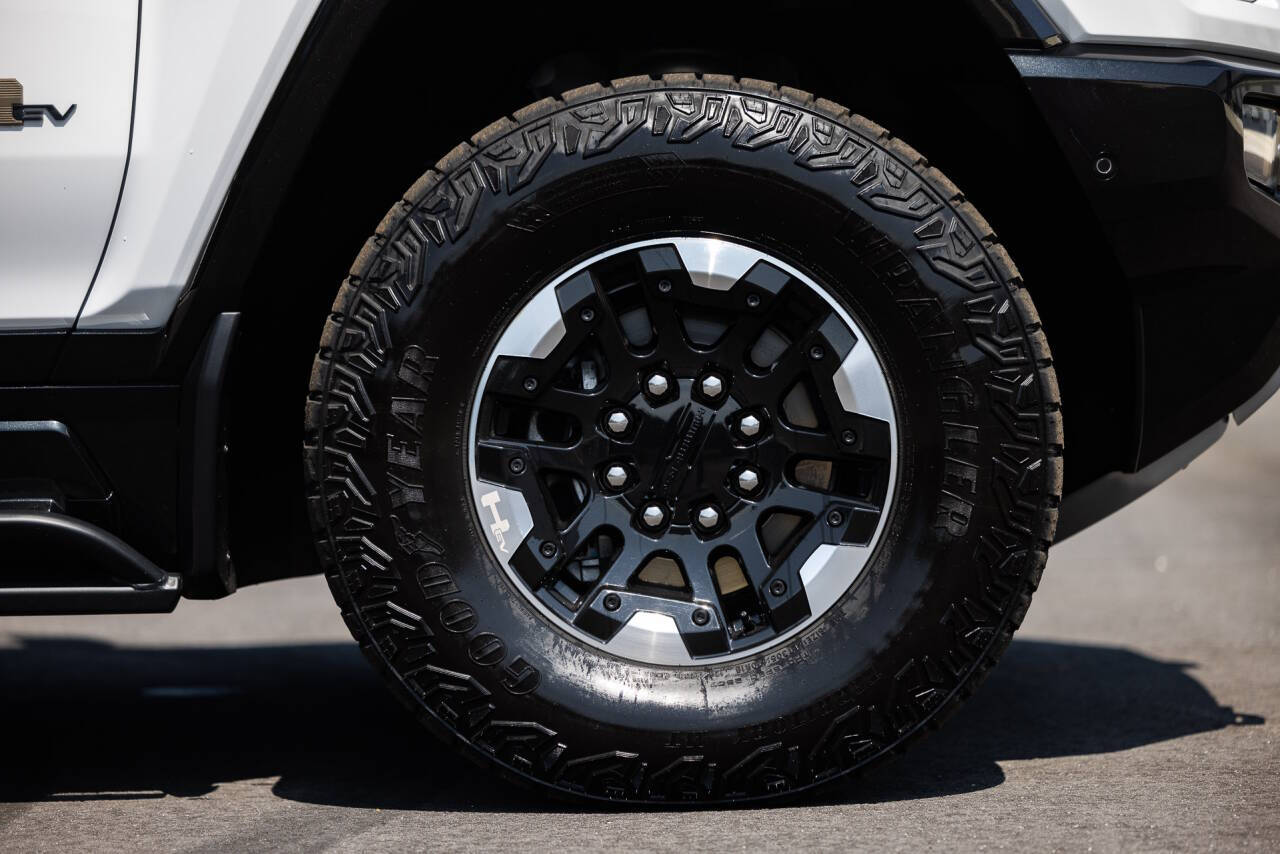 2022 GMC HUMMER EV 69