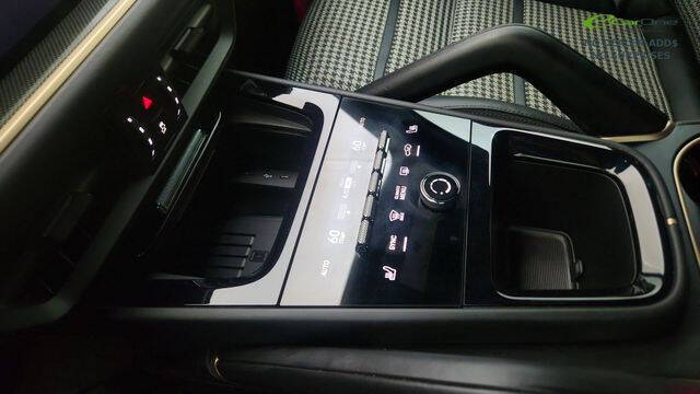 2024 Porsche Cayenne S Coupe