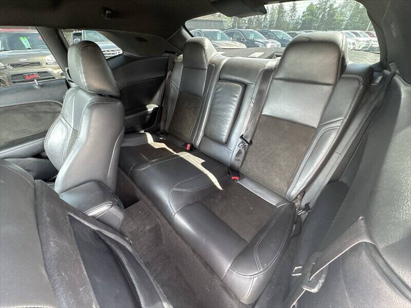 2015 Dodge Challenger SXT