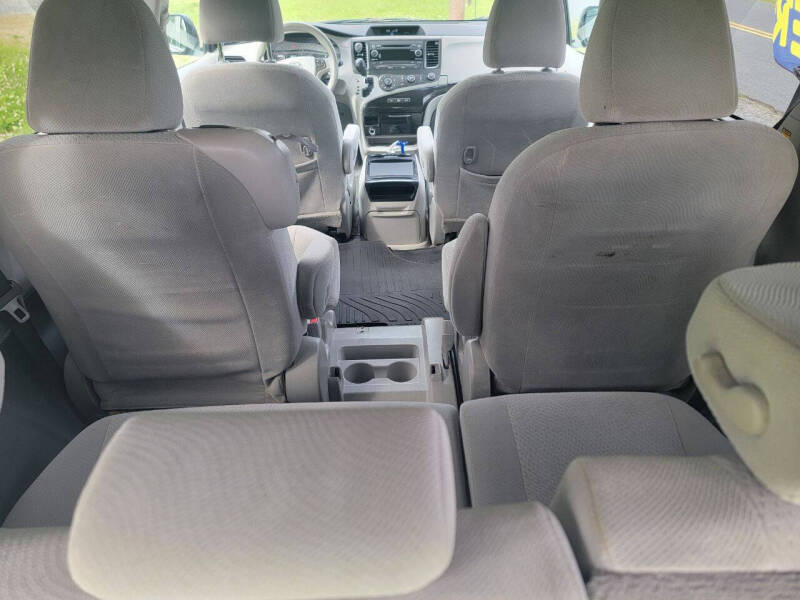 2011 Toyota Sienna