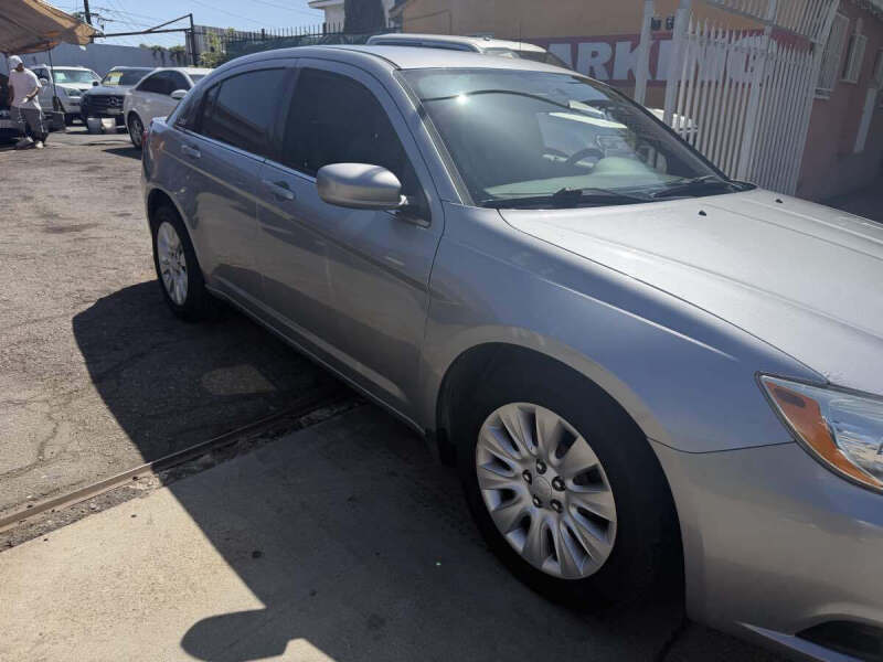 2014 Chrysler 200 LX