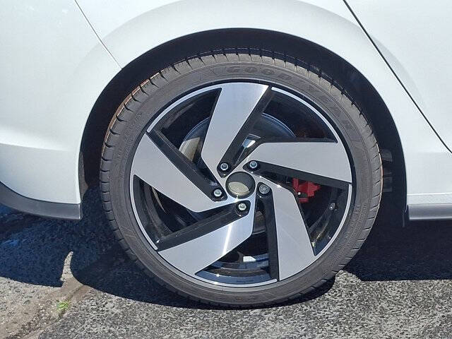 2025 Volkswagen Golf GTI S