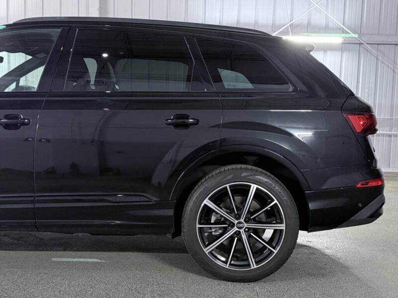2022 Audi Q7 quattro Premium Plus 55 TFSI