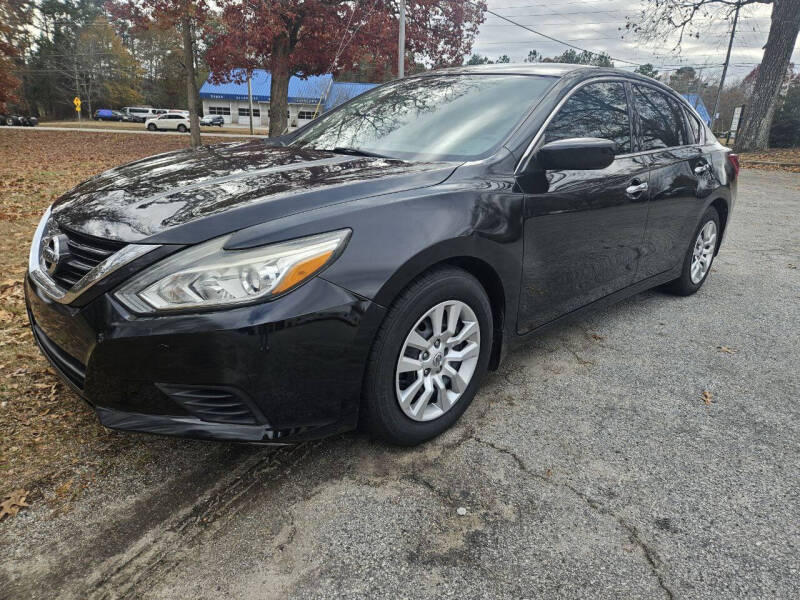 Nissan Altima's photo