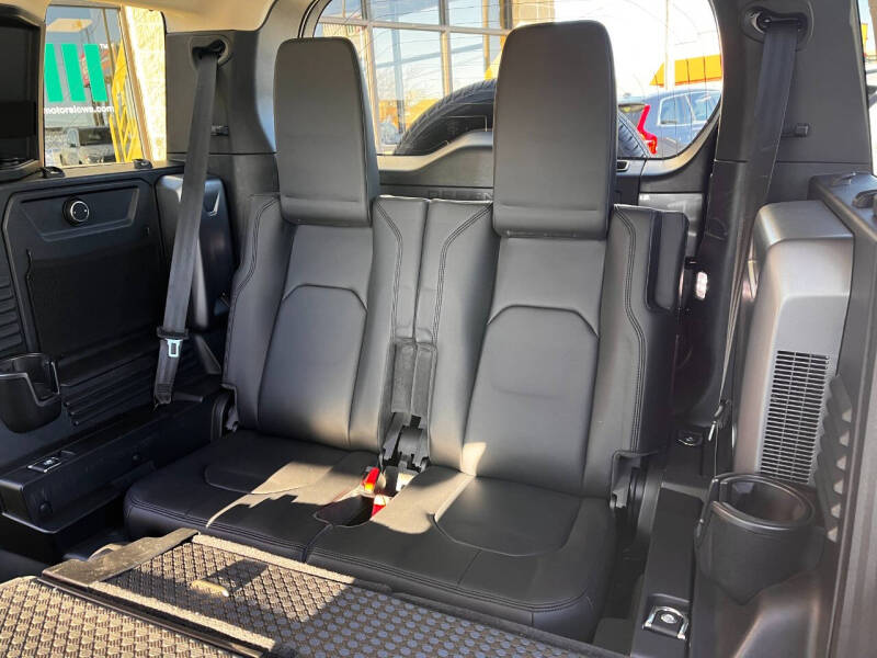 2020 Land Rover Defender 110 S