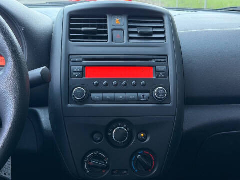 2015 Nissan Versa 1.6 S