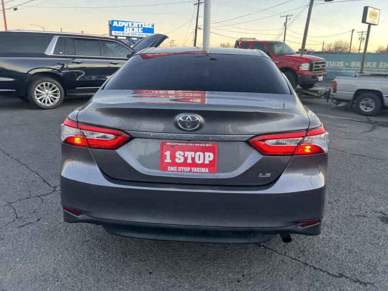 2018 Toyota Camry LE