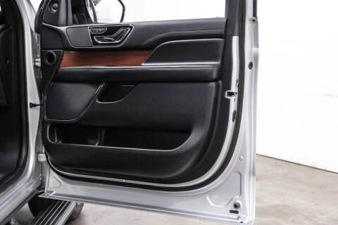 2018 Lincoln Navigator Select