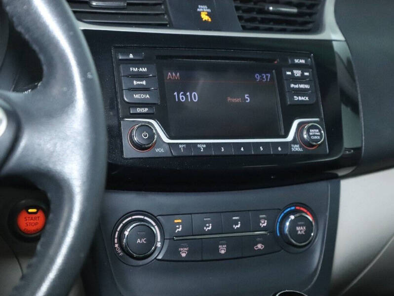 2017 Nissan Sentra SV