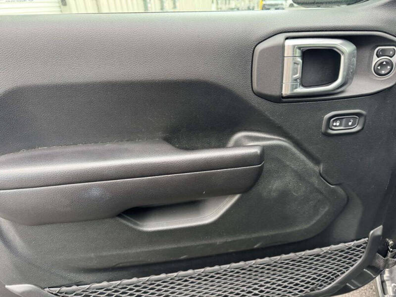 2021 Jeep Gladiator Sport S