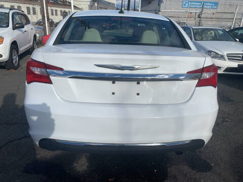 2013 Chrysler 200 Touring