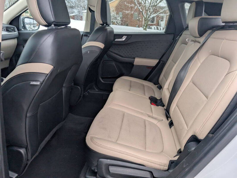 2020 Ford Escape SEL