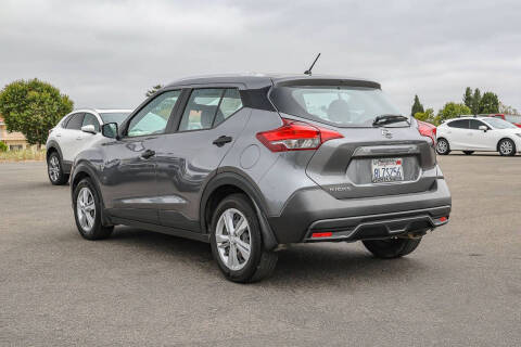2019 Nissan Kicks S