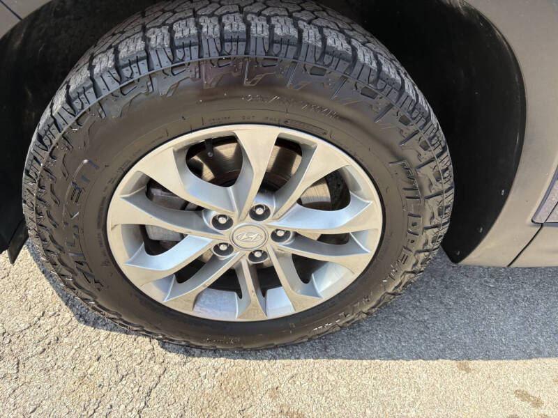 2019 Hyundai Santa Fe SEL 2.4L