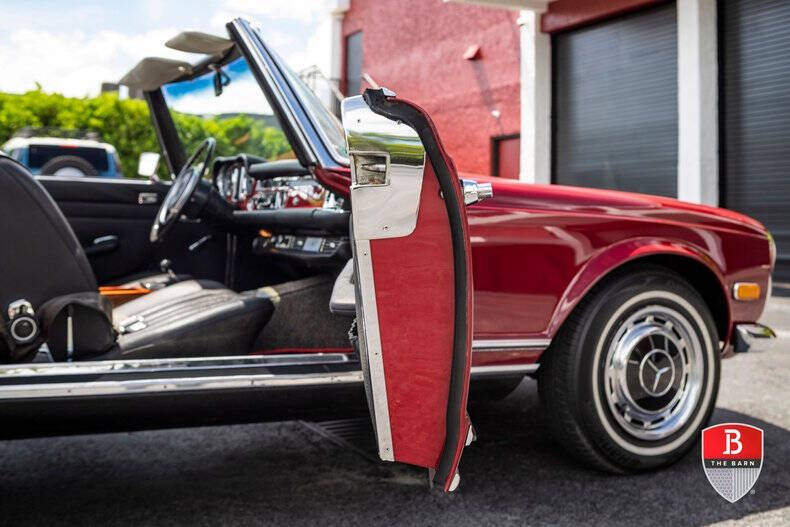 1970 Mercedes-Benz 280-Class