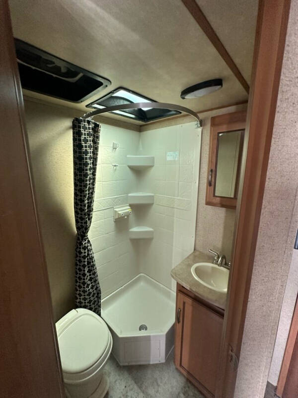 2017 Crossroads RV Sunset Trail Ultra Lite