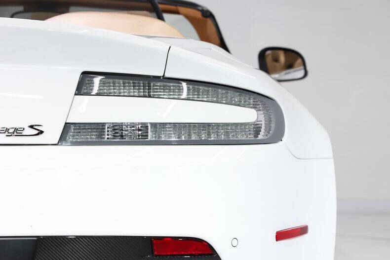 2013 Aston Martin V8 Vantage S Roadster