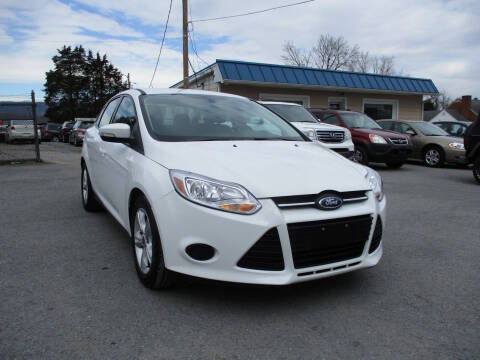 2014 Ford Focus for sale at Supermax Autos in Strasburg VA