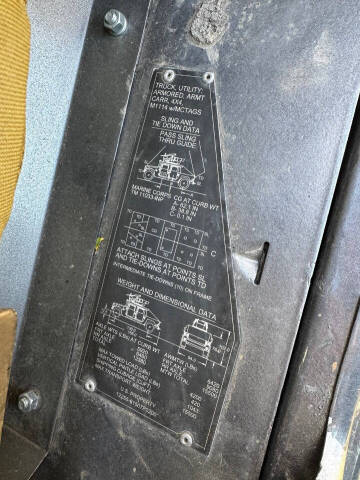 2005 AM General HMMWV