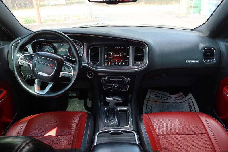 2016 Dodge Charger SXT