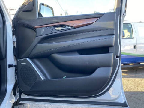 2018 Cadillac Escalade ESV Premium Luxury